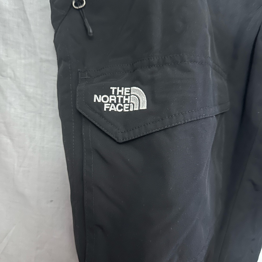 The North Face Women’s Black HYVENT Waterproof Winter Ski Snow Pants Size Medium